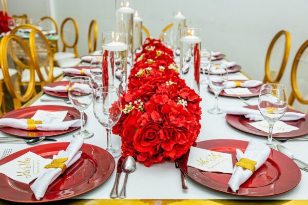de_AK7A7934 OPTIONAL ADD-ON: TABLE SETTING – HARWIN