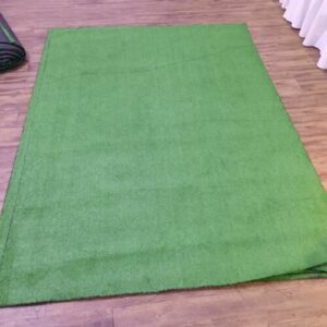 W01-000-011 Green Carpet 8X5