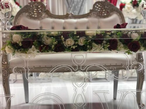 Love Cake Table